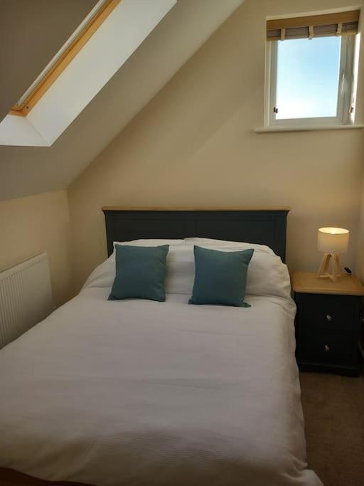 Roomy Penthouse 2 Double Bed Apartment - Spacious - Central Beeston - Free Secure Parking - Nottingham Luaran gambar